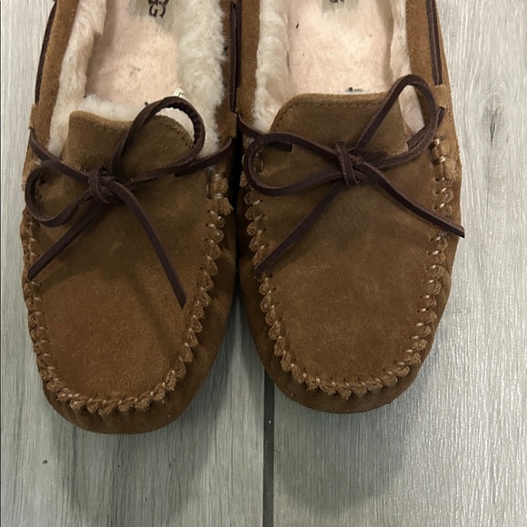 UGG Chestnut Suede Moccasin Shoes - Picture 6 of 9